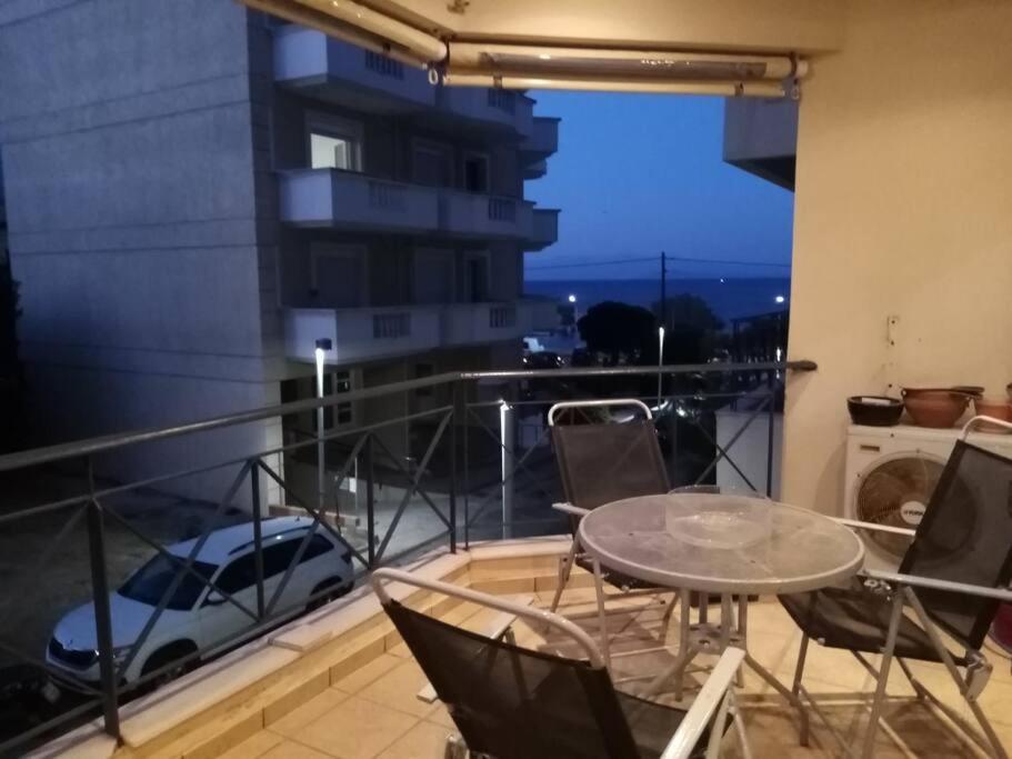 Appartamento Τεσσαρι Στον Ναυτικο Ομιλο Χiου Chio Esterno foto